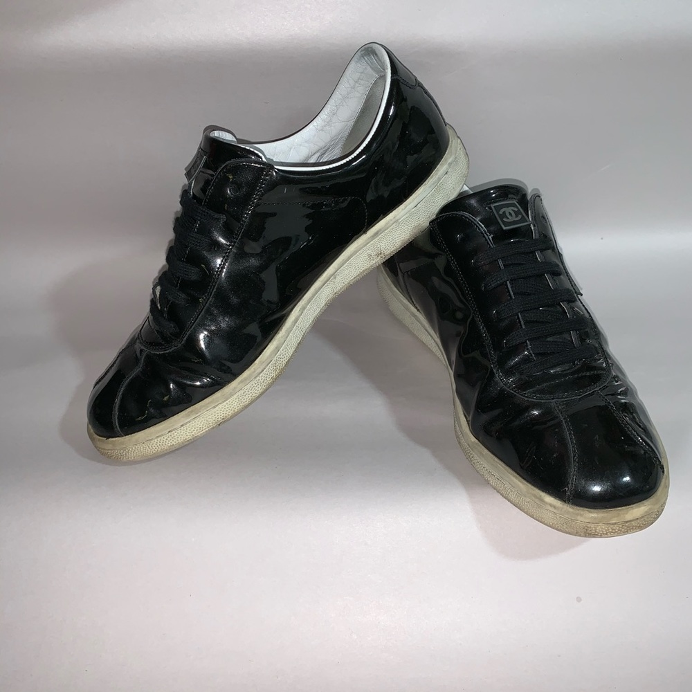 CHANEL size 40 black patent leather sneakers - Picture 11 of 12